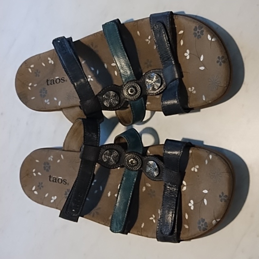Taos Sandal Straps Medallions Adjustable Blues Leather Upper Size 12